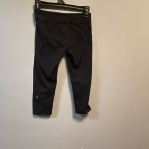 Ivivva cropped leggings- size 12